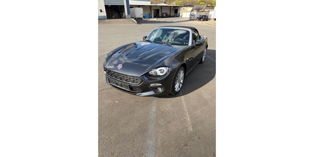 Fiat 124 Spider 29.551 km 20.000 &euro; Wuppertal 42285