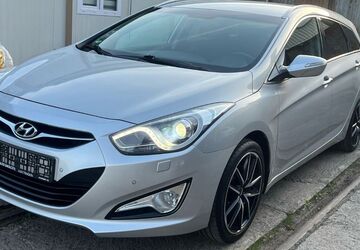 Hyundai i40 157.000 km 8.400 &euro; Hattingen 45525