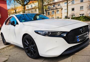 Mazda 3 90.000 km 18.700 &euro; Dortmund 44135