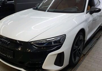 Audi RS e-tron GT 71.795 km 59.200 &euro; Hagen 58091