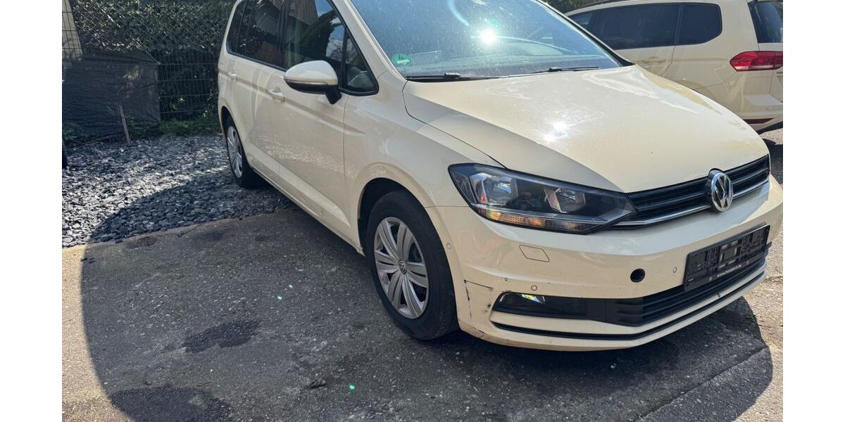 VW Touran 510.000 km 4.900 &euro; Unna 59425