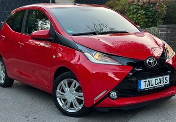 Toyota Aygo (X) 65.000 km 11.799 &euro; Wuppertal 42279