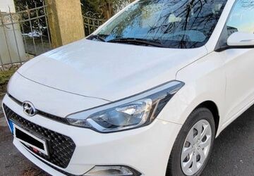 Hyundai i20 52.000 km 8.300 &euro; Remscheid 42859