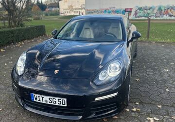 Porsche Panamera 156.000 km 31.599 &euro; Witten 58456