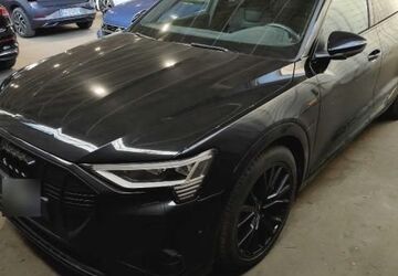 Audi e-tron 40.642 km 35.340 &euro; Hagen 58091