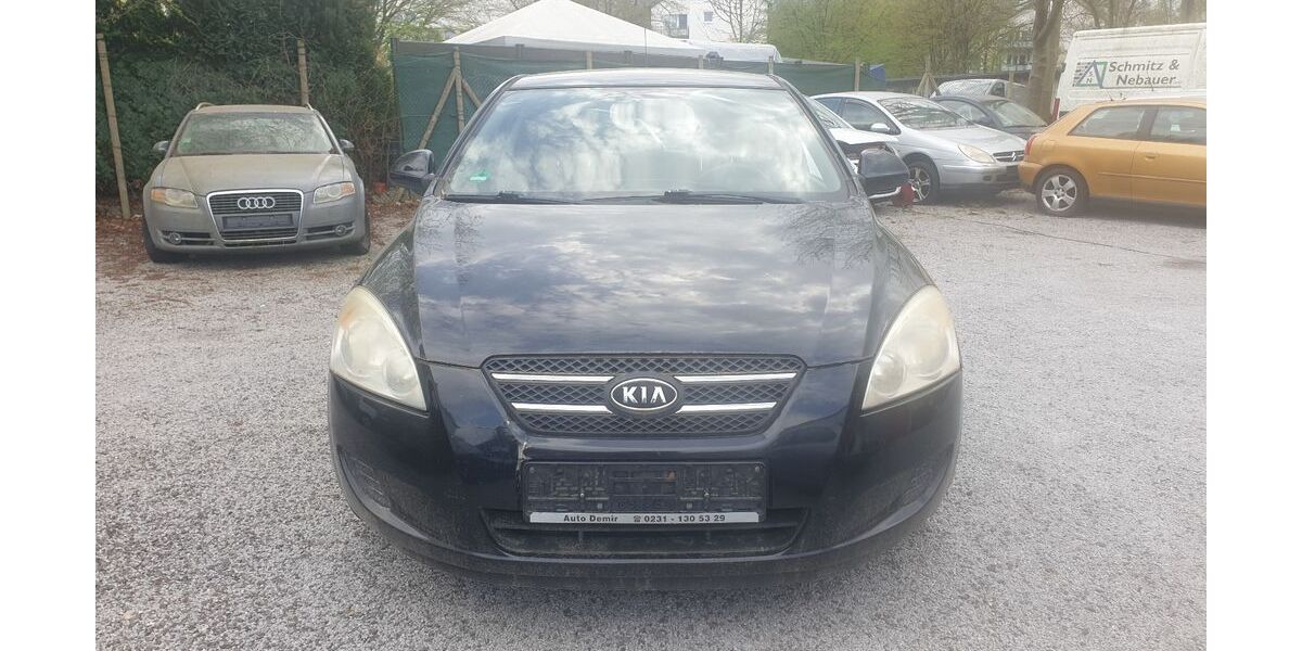 Kia ceed / Ceed 293.923 km 1.090 &euro; Dortmund 44328