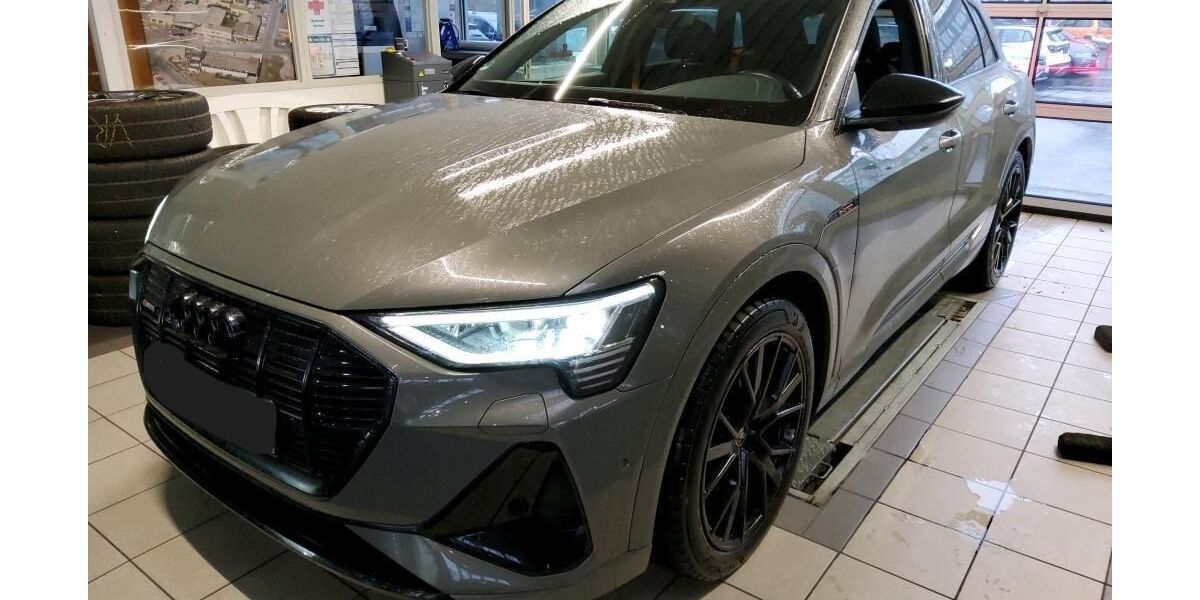 Audi e-tron 118.603 km 34.720 &euro; Hagen 58091
