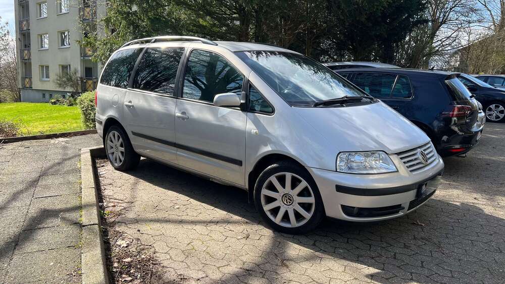 VW Sharan 274.000 km 2.000 &euro; Velbert 42551