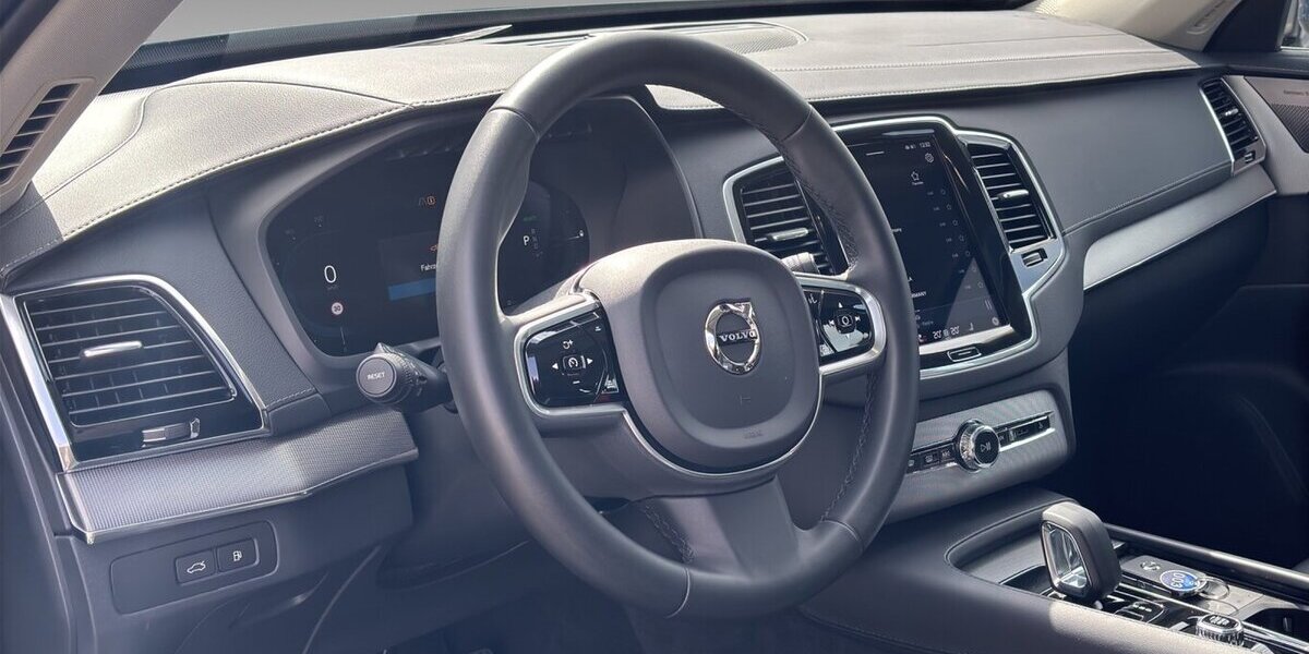 Volvo XC90 T8 Plus Bright Hybrid AWD Pano Leder H&K 85.879 km 35.600 &euro; Wuppertal 42327