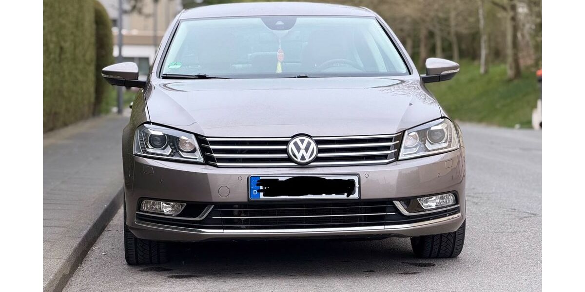 VW Passat 103.000 km 9.500 &euro; Wuppertal 42103