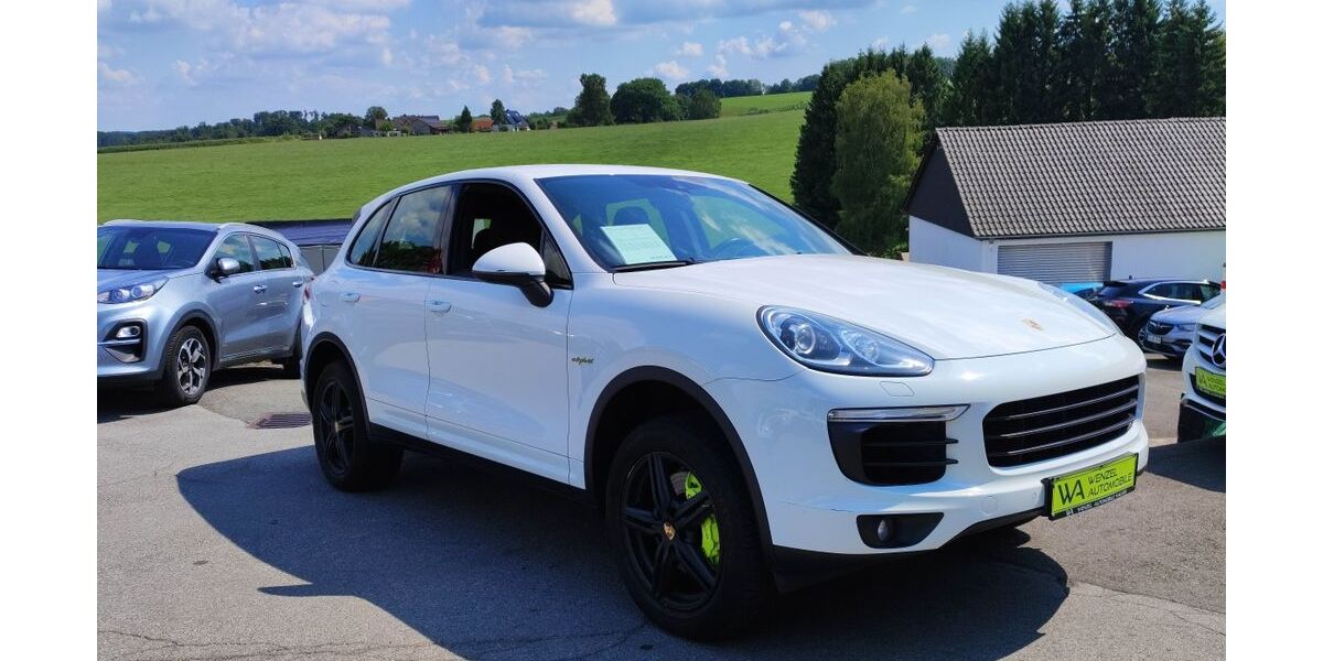 Porsche Cayenne 164.828 km 27.995 &euro; Halver 58553