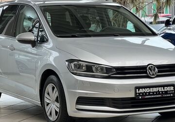 VW Touran 125.841 km 14.999 &euro; Wuppertal 42389