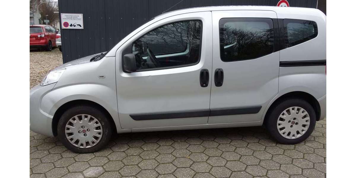 Fiat Qubo 180.000 km 2.999 &euro; Herne 44653
