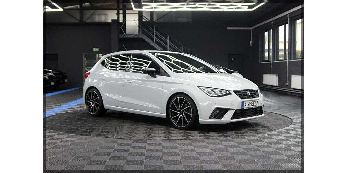 Seat Ibiza 97.000 km 13.999 &euro; Hemer 58675