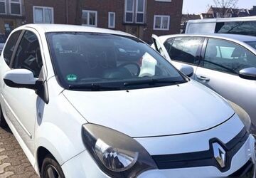 Renault Twingo 134.576 km 3.490 &euro; Herne 44652