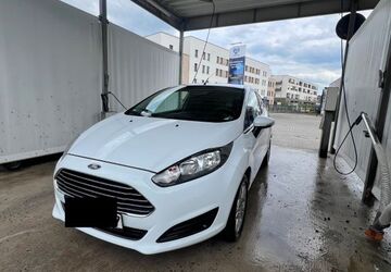 Ford Fiesta 83.000 km 5.500 &euro; Dortmund 44328