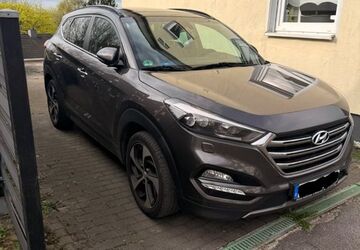 Hyundai TUCSON 192.500 km 11.750 &euro; Remscheid 42855