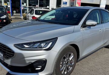 Ford Focus 26.828 km 16.376 &euro; Wipperfürth 51688
