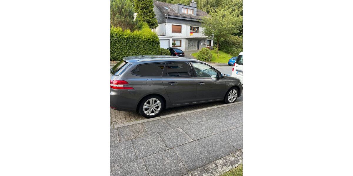 Peugeot 308 159.980 km 7.700 &euro; Wuppertal 42119