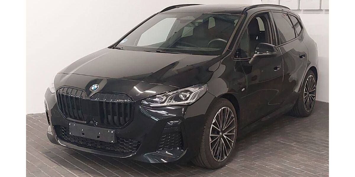 BMW 218 Active Tourer 5.900 km 32.990 &euro; Remscheid 42853
