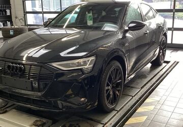 Audi e-tron 27.908 km 31.640 &euro; Hagen 58091