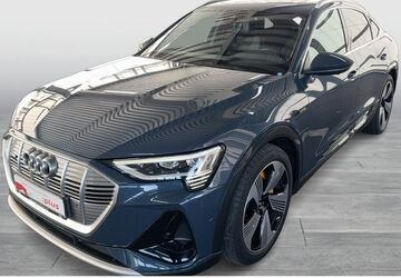 Audi e-tron 54.996 km 31.705 &euro; Dortmund 44143