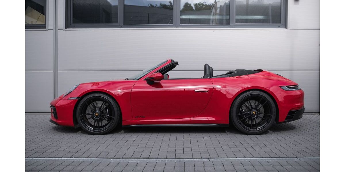 Porsche 992 28.400 km 155.900 &euro; Holzwickede 59439