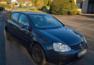VW Golf 128.000 km 3.600 &euro; Hagen 58119