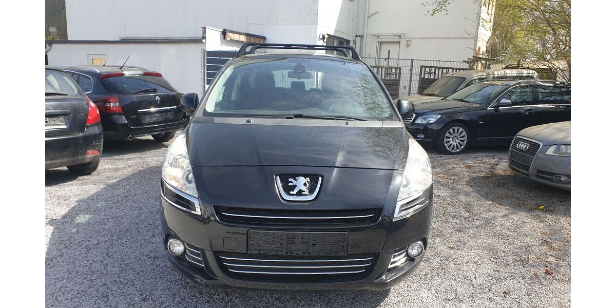 Peugeot 5008 214.000 km 3.390 &euro; Dortmund 44328