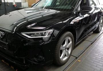 Audi e-tron 61.791 km 35.370 &euro; Hagen 58091