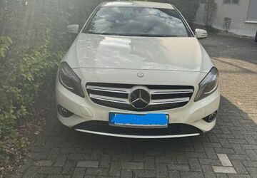 Mercedes-Benz A 180 148.400 km 11.950 &euro; Velbert 42553
