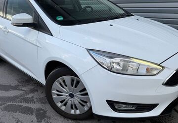 Ford Focus 96.055 km 10.390 &euro; Wuppertal 42285