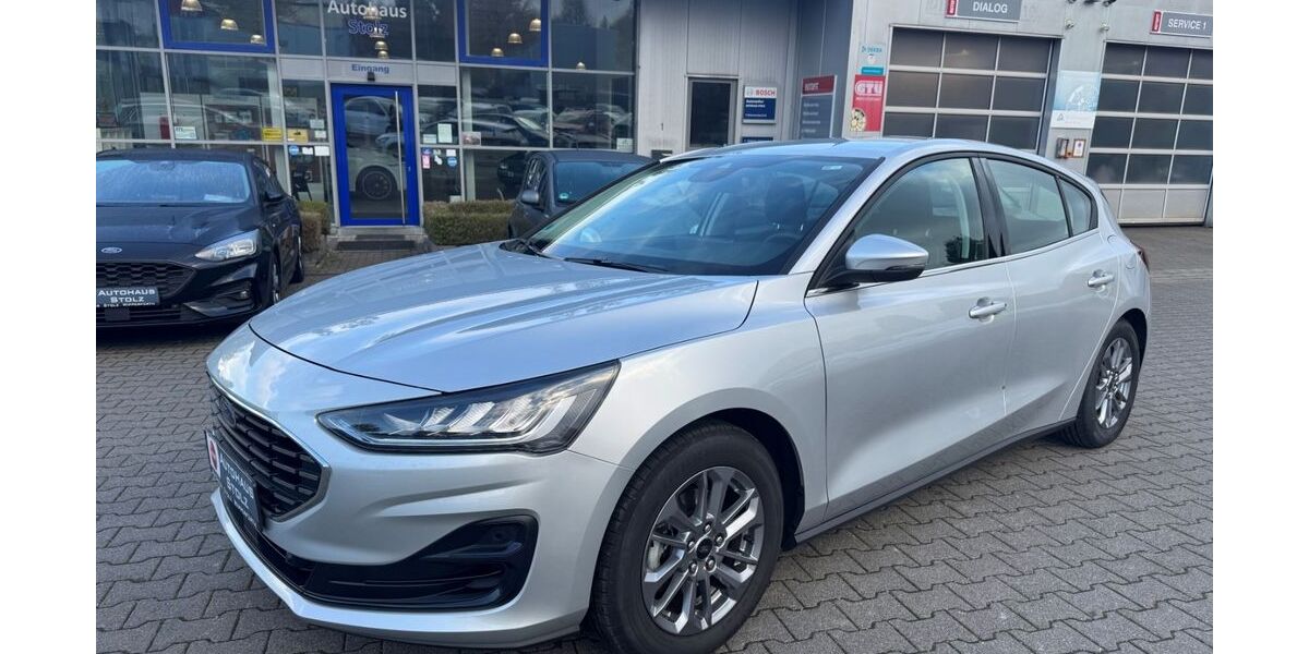 Ford Focus 26.291 km 17.767 &euro; Wipperfürth 51688