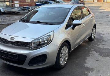 Kia Rio 78.000 km 5.250 &euro; Iserlohn 58640