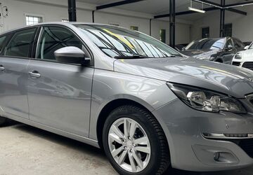Peugeot 308 99.000 km 4.870 &euro; Velbert 42551