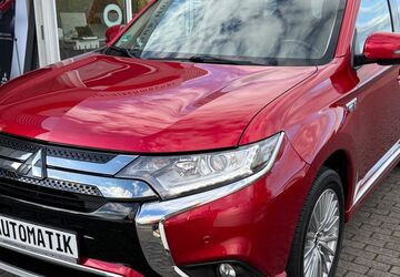 Mitsubishi Outlander 60.700 km 21.555 &euro; Radevormwald 42477