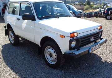 Lada Niva 14.700 km 15.999 &euro; Radevormwald 42477