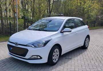 Hyundai i20 52.000 km 8.200 &euro; Remscheid 42859