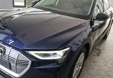 Audi e-tron 38.891 km 37.570 &euro; Hagen 58091