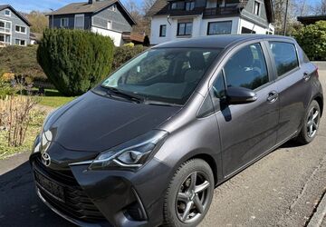 Toyota Yaris 35.200 km 9.750 &euro; Wipperfürth 51688