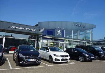 Peugeot 3008 16.704 km 30.430 &euro; Bochum 44801