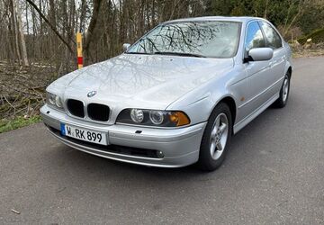 BMW 520 143.161 km 4.900 &euro; Wuppertal 42349