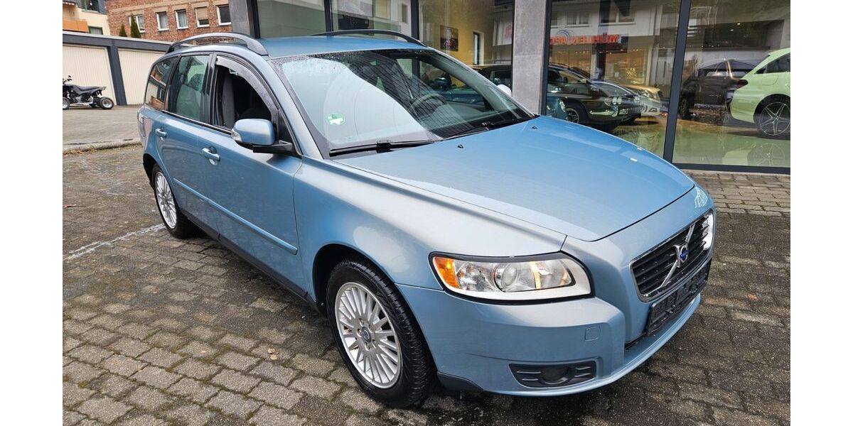 Volvo V50 235.000 km 1.899 &euro; Altena 58762