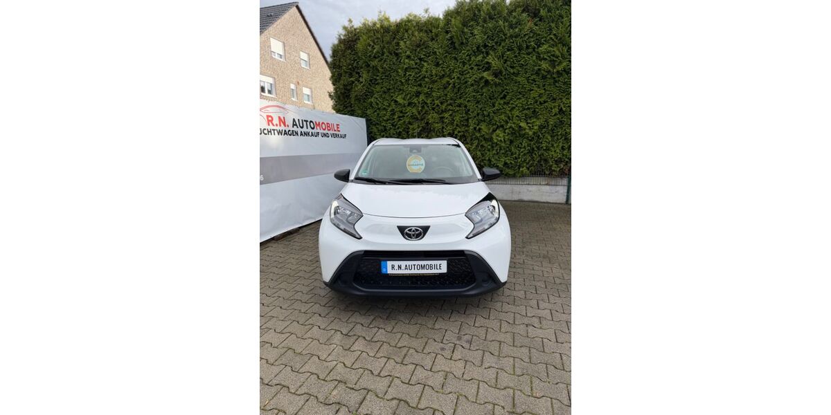 Toyota Aygo (X) 83.943 km 9.800 &euro; Dortmund 44388