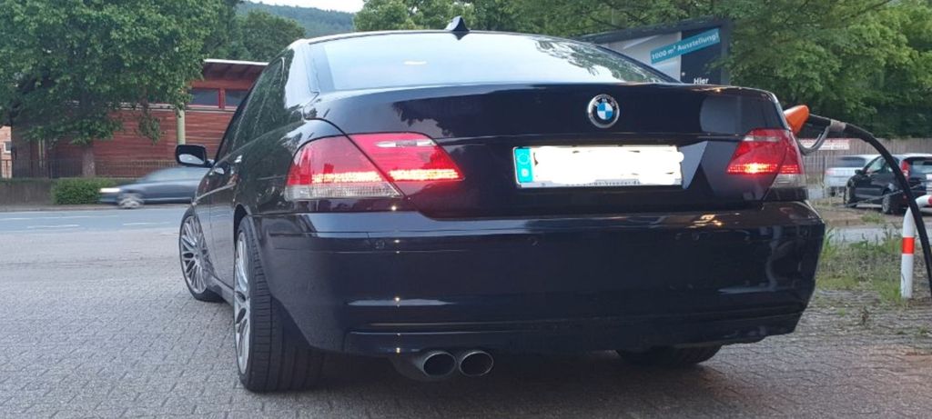 BMW 750 306.000 km 5.999 &euro; Hagen 58135