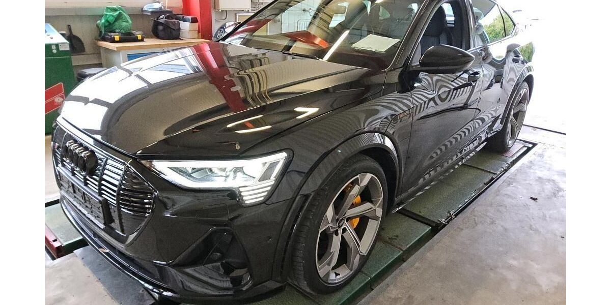 Audi e-tron 80.924 km 41.666 &euro; Hagen 58091