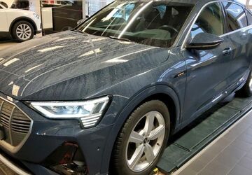 Audi e-tron 54.326 km 37.420 &euro; Hagen 58091