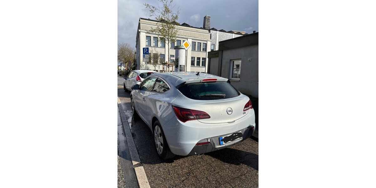 Opel Astra GTC J 245.000 km 4.000 &euro; Wuppertal 42275