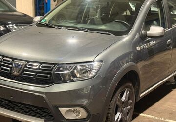 Dacia Sandero 71.000 km 8.250 &euro; Wuppertal 42349