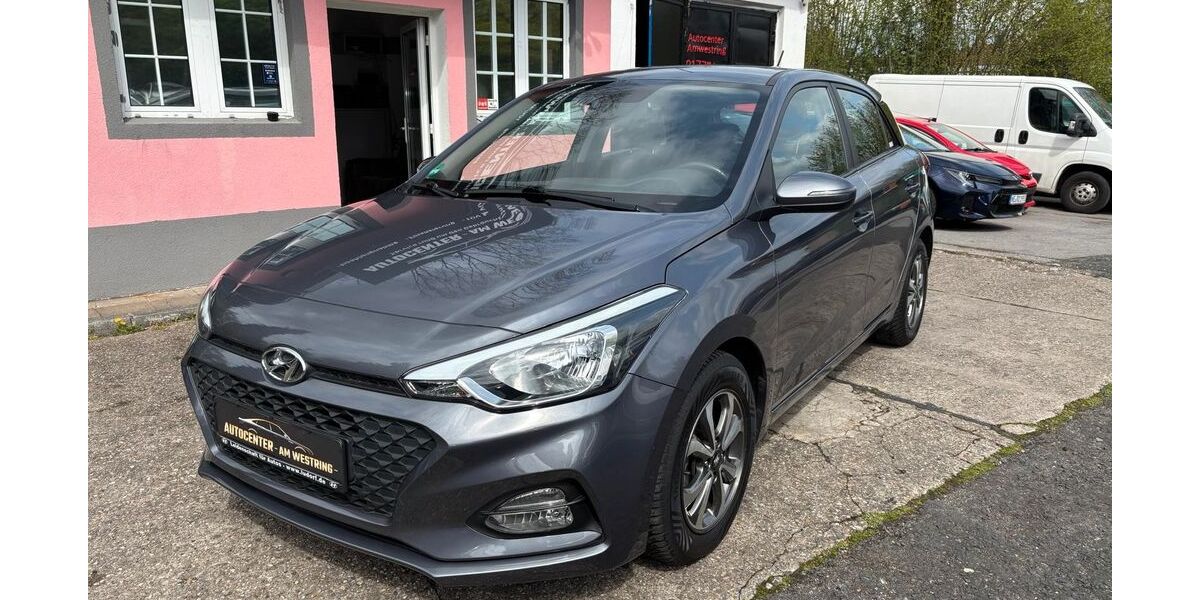 Hyundai i20 65.000 km 9.990 &euro; Wuppertal 42329